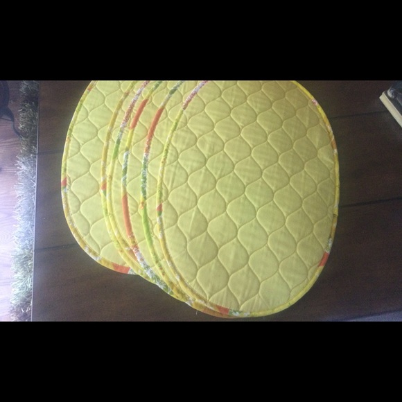 Vintage 1970’s set of 6 placemats - Picture 3 of 3